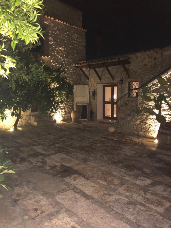 Masseria Barone Gambadoro Monte Sant'Angelo Bagian luar foto