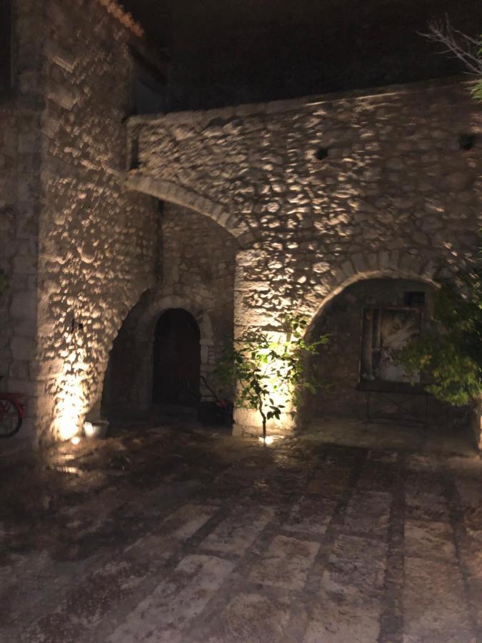 Masseria Barone Gambadoro Monte Sant'Angelo Bagian luar foto